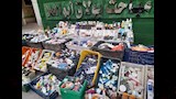 مستحضرات منتهية الصلاحية في سوق شعبي (4)