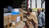 محافظ أسيوط يعلن استلام شحنة أدوية (2)