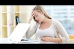 هل آلام المعدة تسبب الصداع؟ طبيب يوضح