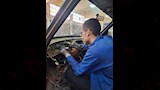 قصة نجاح الطالب عمر أحمد.. من ورشة المدرسة إلى حلم عالمي في صيانة السيارات (4)