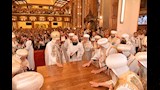 البابا تواضروس الثاني يدشن مذبح وأيقونات كنيسة الشهيد مارجرجس بأسيوط  (17)