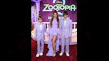 "فستان بالون الموف"..  شاكيرا تخطف الأنظار مع أولادها بالعرض الخاص لفيلم "Zootopia 2"