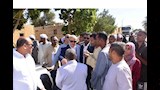 محافظ الأقصر وسط الأهالي