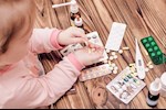 التسمم الدوائي عند الأطفال- إليك الأعراض والمضاعفات والعلاج
