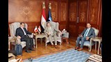 رئيس قناة السويس يناقش مع المبعوث الإيطالي تطوير الممر الاقتصادي الدولي (5)