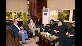 محافظ الأقصر يستقبل وفد دير مار جرجس بالرزيقات لدعوتهم للموسم السنوي (6)