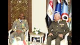 وزير الدفاع ورئيس الأركان يلتقيان قادة الوفود العسكرية (4)