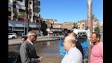 محافظ أسوان يتابع إصلاح كسر خط مياه الشرب