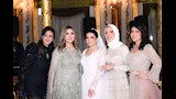 نادية مصطفى وابنتها في حفل زفافها مع الصديقات
