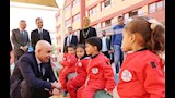 وزير التعليم يتحدث مع تلاميذ مدارس أسوان