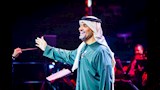 حسين الجسمي يحيي حفلا كامل العدد في أبوظبي