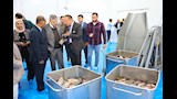   الفريق أسامة ربيع يشهد التشغيل التجريبي لمصنع تعبئة وتغليف الأسماك والجمبري (1)