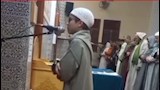 طفل مغربي موهوب يؤم المصلين في صلاة التراويح