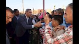 محافظ السويس يتبادل التهاني بالعيد في ساحة الخالدين