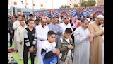 محافظ الوادي الجديد يشارك أهالي الداخلة صلاة عيد الفطر المبارك (8)