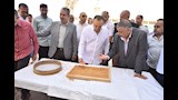محافظ أسيوط يتابع عمليات توريد القمح (5)
