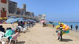إقبال محدود على شواطئ الإسكندرية في شم النسيم (7)_7