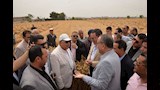 محافظ الدقهلية يطلق موسم حصاد القمح (5)