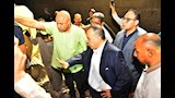 محافظ أسيوط يتفقد المنزل المنهار  (5)