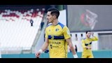 اللاعب الجزائري عادل بولبينة