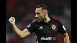 علي معلول لاعب الأهلي