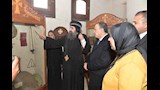 محافظ أسيوط يزور دير الشهيد مارمينا العجايبي بجبل أبنوب الدير المعلق ويتفقد المغارة الأثرية بالدير (12)