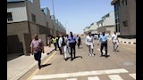 محافظ أسوان يتفقد الورش بالمنطقة الصناعية (4)