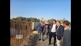محافظ أسيوط يتابع أعمال تطوير مدخل قرية بني قرة ونقل موقف السرفيس (2)