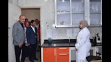 محافظ الأقصر يوجه بتطوير المعمل الإقليمي المشترك ورفع كفاءته (1)
