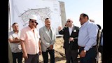 محافظ بني سويف يتفقد مشروع إنشاء مرسى سياحي على الجانب الشرقي للنيل (8)