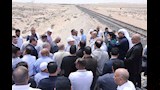 وزير النقل يتابع تنفيذ خط السكك الحديدية بئر العبد - العريش (14)