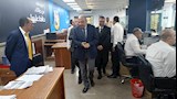 وزير الكهرباء يتفقد فرع إيرادات و شبكات القاهرة الجديدة (1)