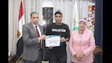 مدير تعليم الجيزة يُكرّم طلاب الدمج بالتعليم الفني