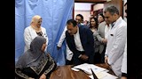رئيس الوزراء يتفقد مركز أورام طنطا القديم (10)