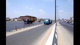 تعدي السيارات على مسار الأتوبيس الترددي BRT (3)