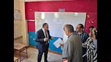 محافظ أسيوط يتفقد لجان امتحانات الثانوية العامة (5)