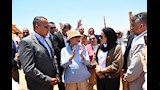 وزيرة البيئة ومحافظ جنوب سيناء يفتتحان مشروع تطوير قرية الغرقانة بمحمية نبق (2)