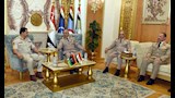 رئيس أركان القوات المسلحة يلتقي نظيره الليبي (3)