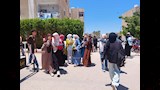 بكاء الطالبات بعد الخروج من اللجان 