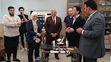 رئيس جامعة بنها يتفقد مشروعات طلابية بكلية الهندسة (4)