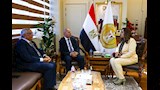 اجتماع وزيرة التنمية المحلية ومحافظ القاهرة 