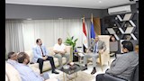 اجتماع محافظ أسوان مع مساعد وزير الصحة للمشروعات القومية 
