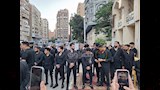 حمادة الليثي ومطربي المهرجانات الشعبية في عزاء أحمد عامر