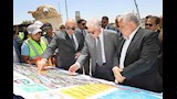 محافظ بني سويف ومستشار الرئيس يتفقدان المرسى السياحي الجديد (2)