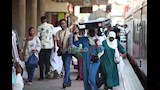 سودانيين يودعون القاهرة (25)