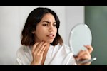 ماذا يحدث إذا لم تغسل وجهك أثناء الليل؟- 6 أضرار خطيرة 