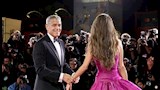 جورج كلوني وأمال علم الدين يخطفان الأنظار في مهرجان فينيسيا 