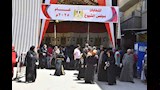 وسط إقبال كثيف من الشباب والمرأة وذوي الهمم.. محافظ أسيوط يتفقد سير انتخابات الشيو (17)