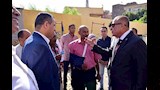 محافظ الأقصر يتفقد أعمال الرصف والتجميل (16)