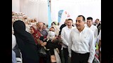 رئيس الوزراء يتفقد سوق اليوم الواحد للسلع الغذائية بأشمون